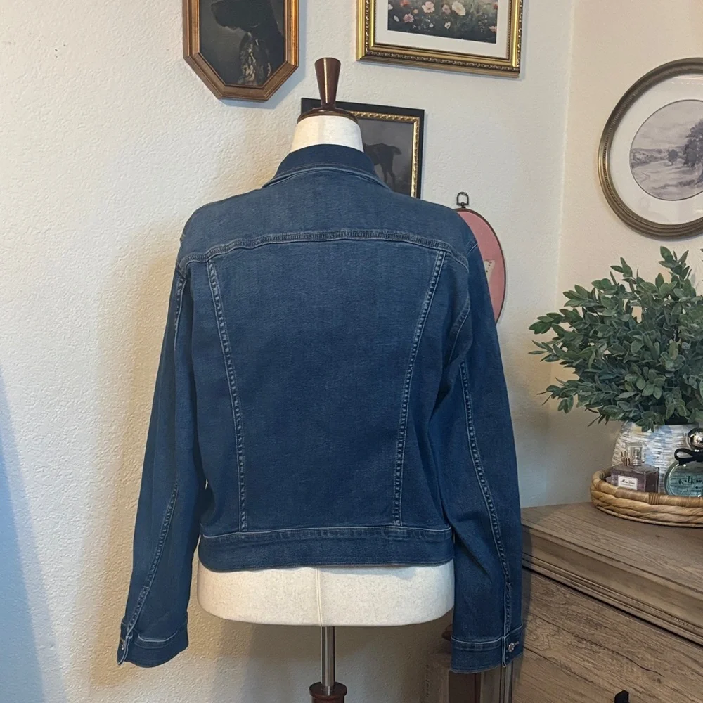 Calvin Klein Classic Trucker Denim Jacket